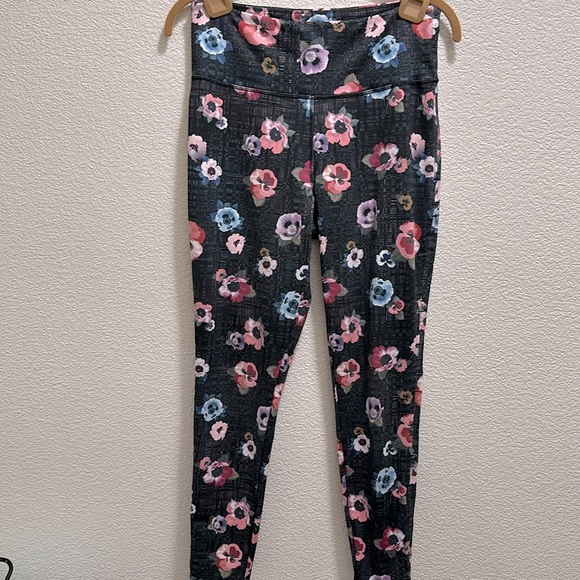 Jessica Simpson The Warmup Leggings, Floral, Large - Picture 10 of 10